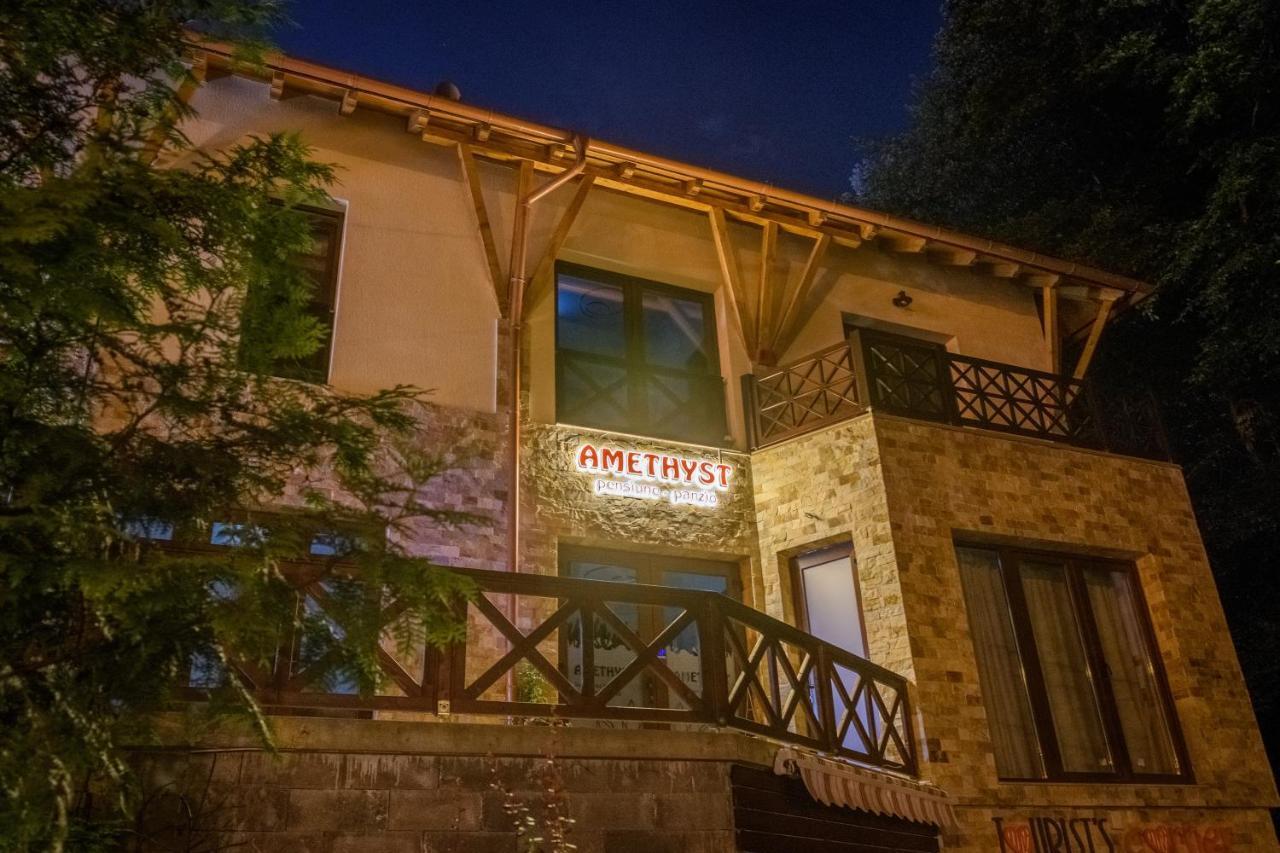 Amethyst Acomodação com café da manhã Sovata Exterior foto